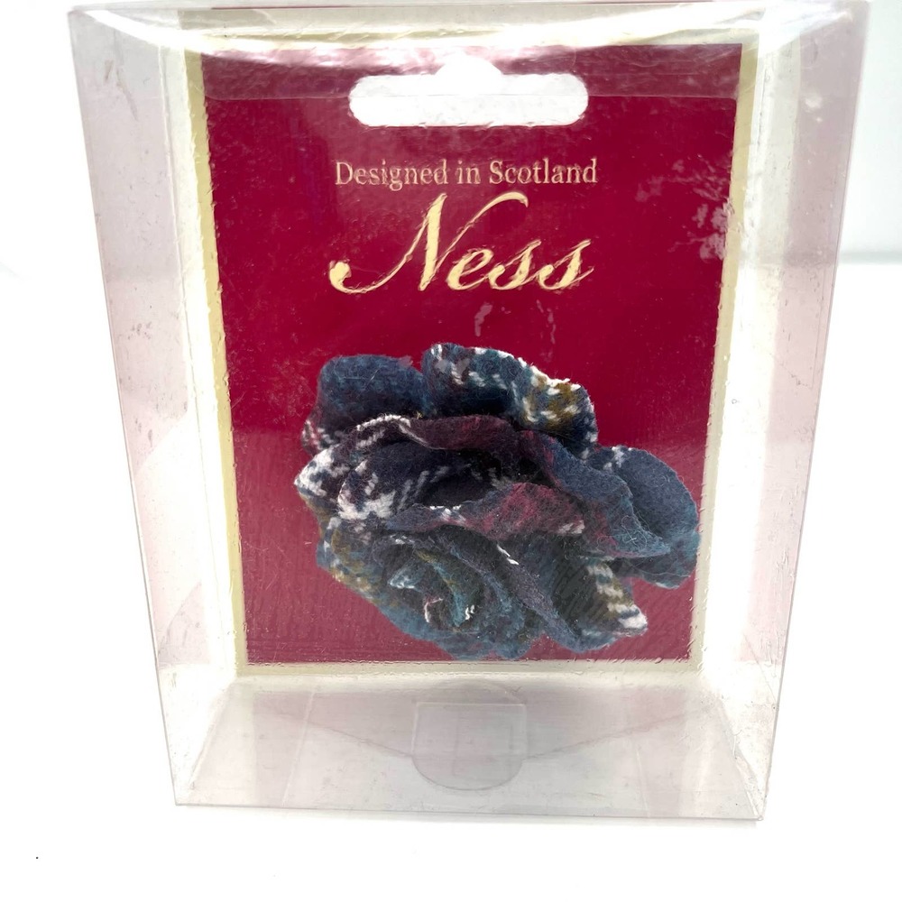 Ness Jewel Bonnie tweed hand made rose brooche